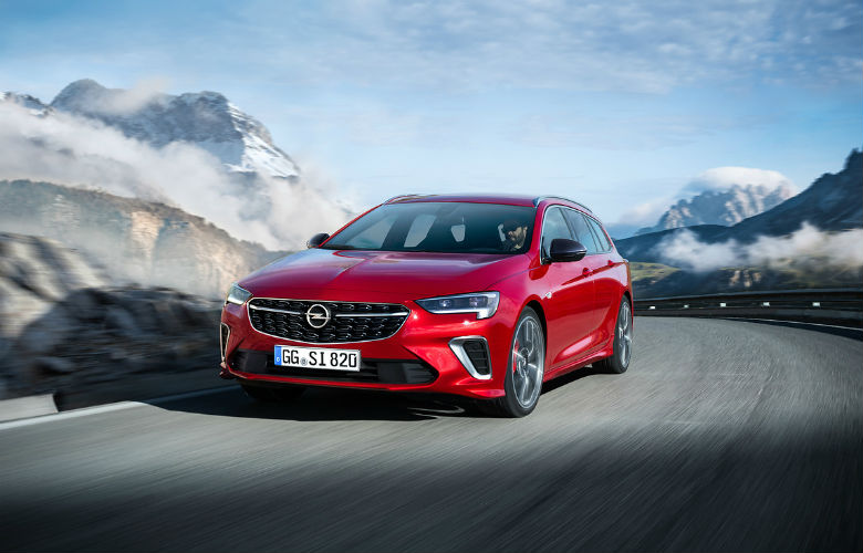 Πρώτη επίσημη εμφάνιση για το νέο Opel Insignia GSi