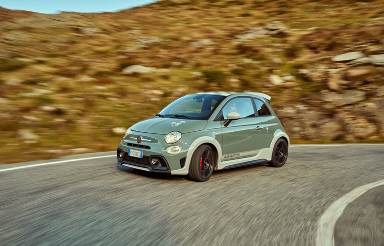 Το συλλεκτικό Abarth 695 διαθέσιμο και στην Ελλάδα