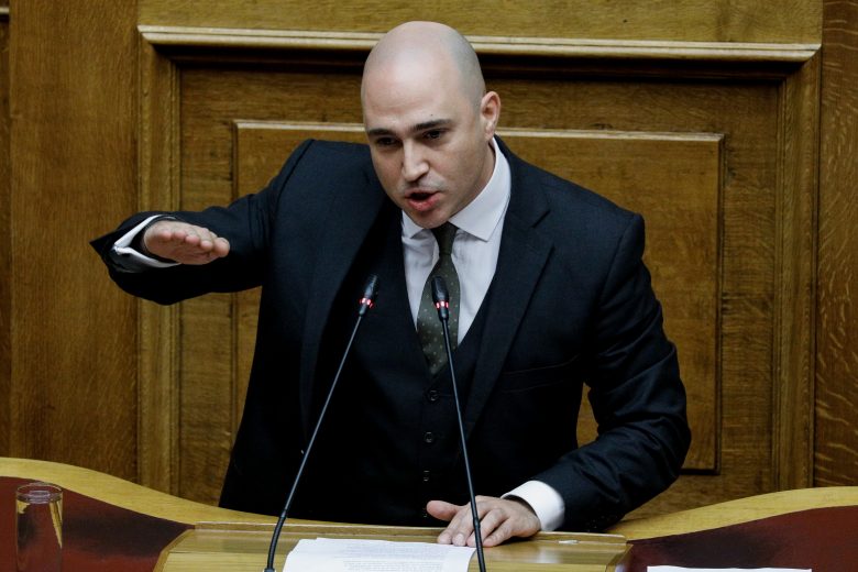 Κωνσταντίνος Μπογδάνος: Οργή από τον ΣΥΡΙΖΑ για σχόλιο του βουλευτή της ΝΔ
