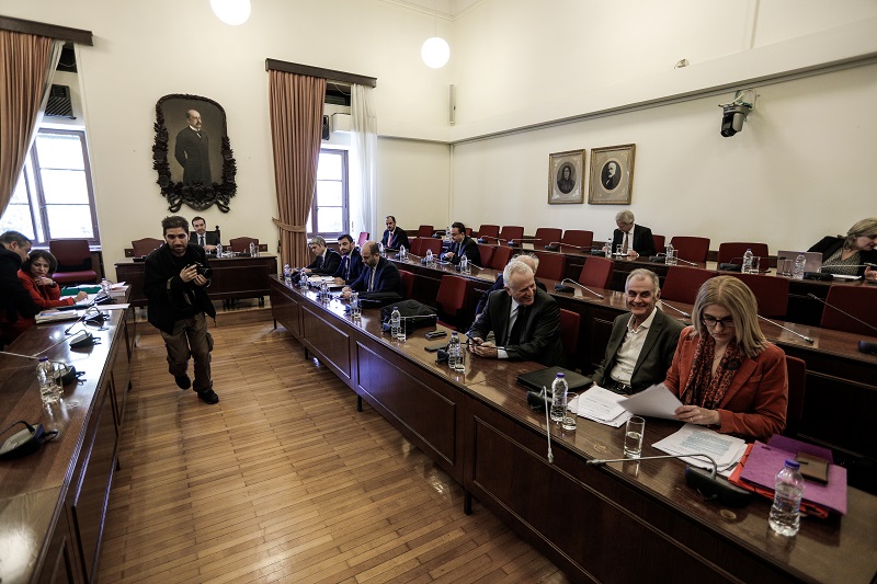 ΣΥΡΙΖΑ: Άνθρακας ο θησαυρός Ράικου και τη φωτιά την έβαλε η ίδια