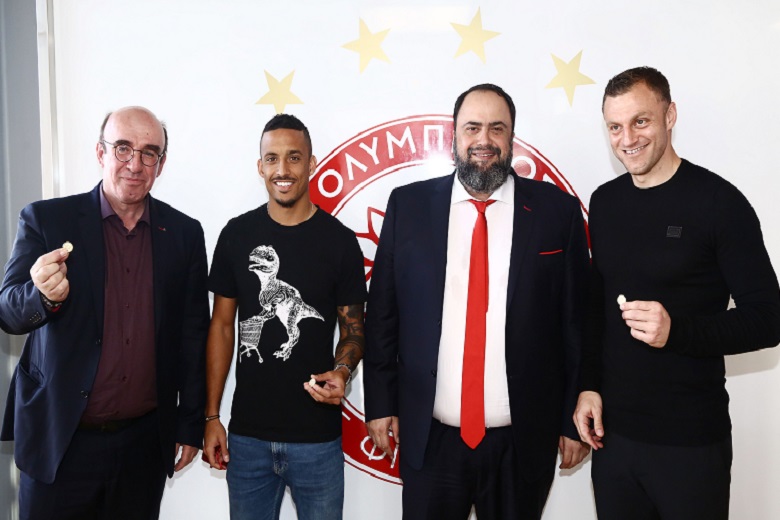 Μαρινάκης: Να πάρουμε το πρωτάθλημα γιατί είμαστε οι καλύτεροι