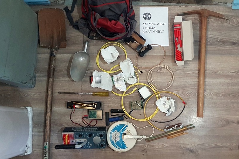 Χρυσοθήρες έκαναν ανασκαφές δίπλα σε εκκλησία στην Κάλυμνο