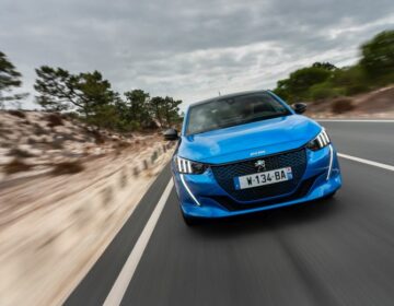 Τριπλό βραβείο για την Peugeot