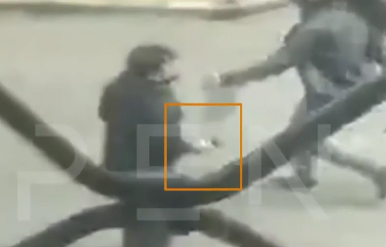 Βίντεο-ντοκουμέντο με άνδρα να κρατά πιστόλι στη δολοφονία στην Ομόνοια