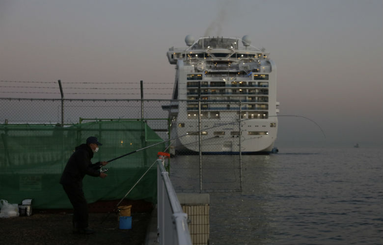 Κορονοϊός: Με αεροσκάφος θα απομακρυνθούν οι Αμερικανοί από τον κρουαζιερόπλοιο που είναι σε καραντίνα