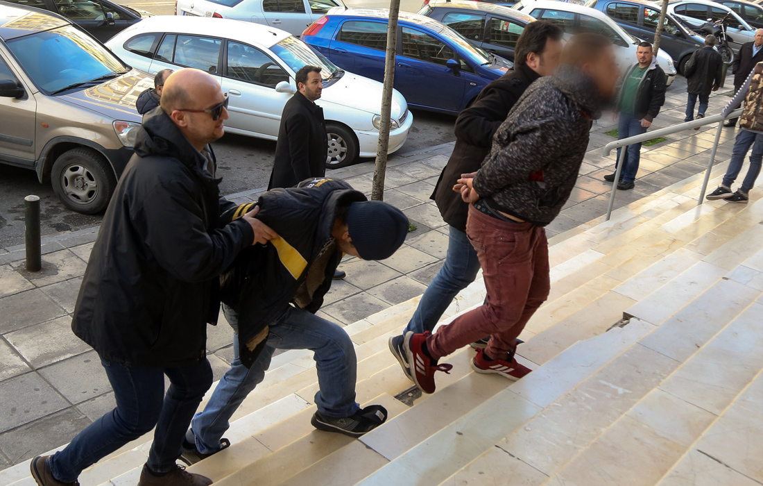 Δολοφονία ιδιοκτήτη ταχυφαγείου: Ήταν ατύχημα λένε τα αδέλφια