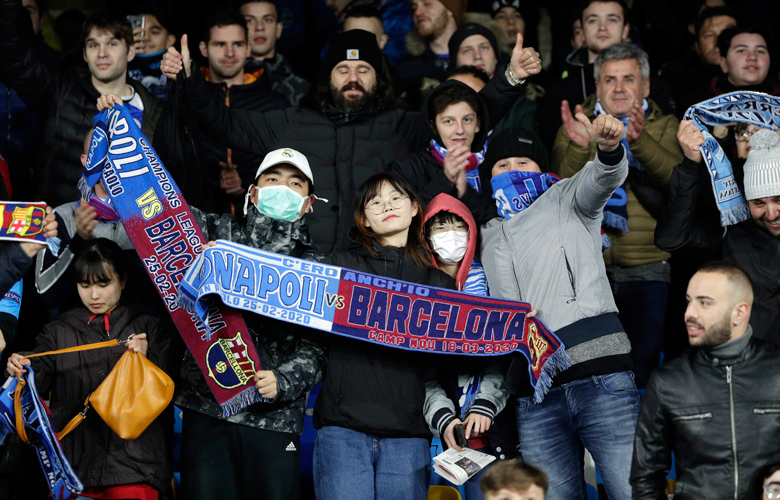 Champions League: Με μάσκες για τον κοροναϊό στο Νάπολι-Μπαρτσελόνα