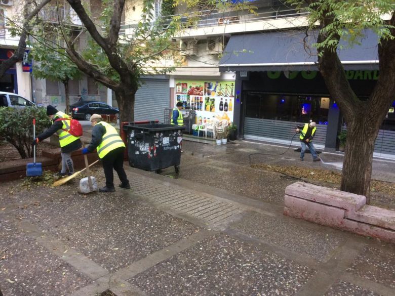 Παρεμβάσεις καθαριότητας σε δημόσιους χώρους της Αθήνας