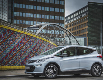 Opel: Πενήντα χρόνια έρευνας στα συστήματα ηλεκτροκίνησης