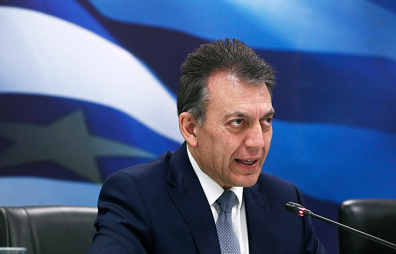 Βρούτσης: Πρόστιμο στους εργοδότες αν απασχολούν εργαζόμενους με αναστολή συμβάσεων