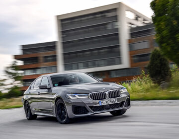 BMW 545e xDrive: Το κορυφαίο plug-in της γκάμας των υβριδικών