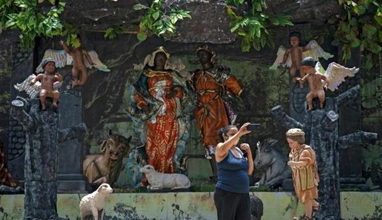 Βραζιλία: Ένας μαύρος Ιησούς γεννιέται στη φάτνη μέσα στην καμένη Αμαζονία και λέει «όχι» στον ρατσισμό