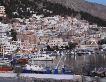 Κάλυμνος: Το νησί που «σκαρφάλωσε» ψηλά στον τουριστικό χάρτη και διατηρεί σεζόν 10 μηνών