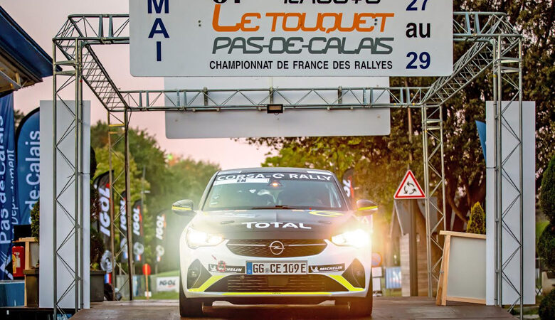 Εντυπωσιακή πρεμιέρα για το Opel Corsa-e Rally