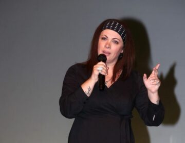 Η οργή της Νένα Χρονοπούλου: «Κανένας σας δεν καταλαβαίνει πως ξεφτιλίζεστε;»