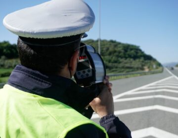 Συνελήφθη οδηγός μηχανής που έτρεχε με 150 χλμ/ώρα στη δυτική είσοδο της Θεσσαλονίκης