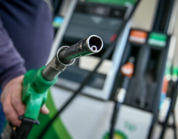 Η τιμή της βενζίνης πλησιάζει τα δυο ευρώ το λίτρο, μετά την επίθεση του Ιράν στο Ισραήλ