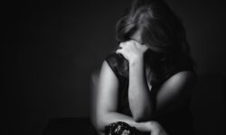 Εφιάλτης για 40χρονη στα χέρια του συντρόφου της στη Θεσσαλονίκη: Την ξυλοκόπησε και την απείλησε με revenge porn