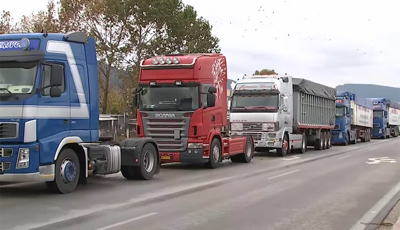 Φάρσαλα: Σε κινητοποιήσεις προχωρούν οι οδηγοί φορτηγών για τα επιπλέον 45 χιλιόμετρα που υποχρεώνονται να διανύσουν