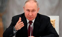 Πούτιν σε Αφρικανούς ηγέτες: Η Ρωσία εξετάζει το ειρηνευτικό σας σχέδιο για την Ουκρανία