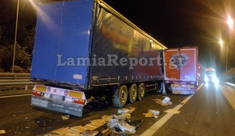 Φθιώτιδα: Συγκρούστηκαν νταλίκες στην Εθνική Οδό – Τα δύο οχήματα σύρθηκαν μαζί για αρκετά μέτρα