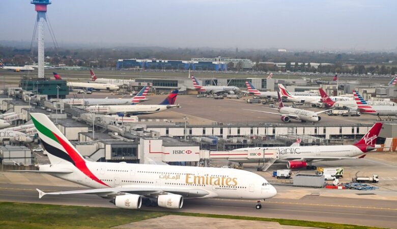 Βρετανία: Περίπου 116 εκατ. ευρώ το κόστος για τις αεροπορικές εταιρείες μετά το χάος στα αεροδρόμια