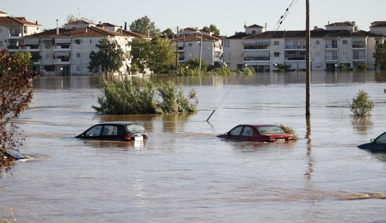 Πυροσβεστική: Έχουν πραγματοποιηθεί συνολικά 4.543 διασώσεις ατόμων σε πλημμυρισμένες περιοχές