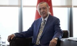 Νέα δήλωση Ερντογάν περί αποχώρησης από την πολιτική: «Θα παραδώσουμε τον αγώνα μας στους νέους»