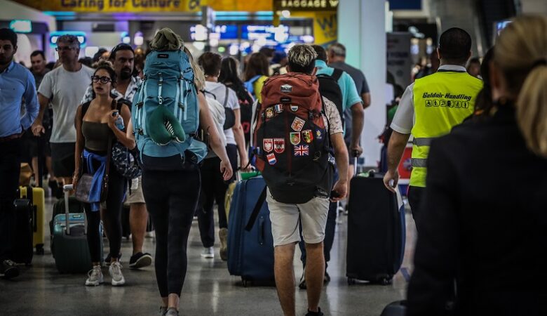 «Απογειώθηκε» η επιβατική κίνηση στα αεροδρόμια της χώρας