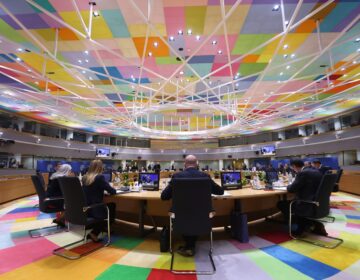 Το Συμβούλιο των Υπουργών της ΕΕ υιοθέτησε το σύμφωνο για το μεταναστευτικό και το άσυλο