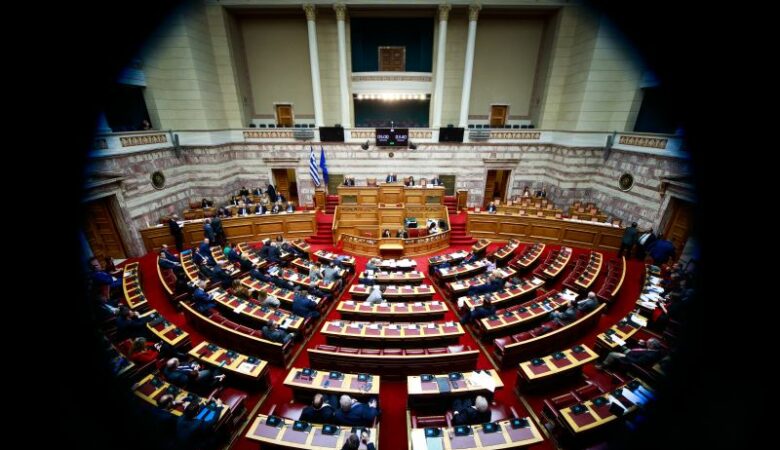 Βουλή: Ψηφίζεται το νέο φορολογικό νομοσχέδιο για τον περιορισμό της φοροδιαφυγής