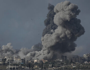 Το Ισραήλ σφυροκοπά τη Ράφα – Παγκόσμια αγωνία για τη Λωρίδα της Γάζας