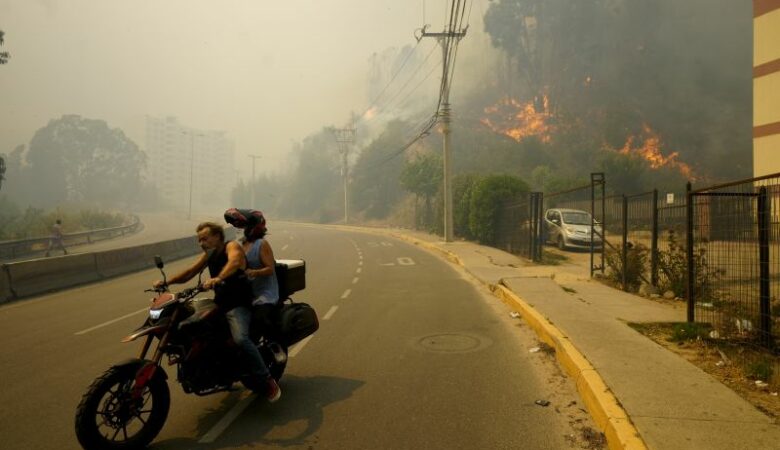 Στους 112 οι νεκροί από τις φονικές πυρκαγιές στη Χιλή