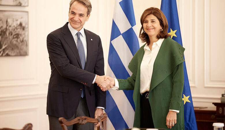 Συνάντηση Μητσοτάκη με την απεσταλμένη του γενικού γραμματέα του ΟΗΕ για την Κύπρο