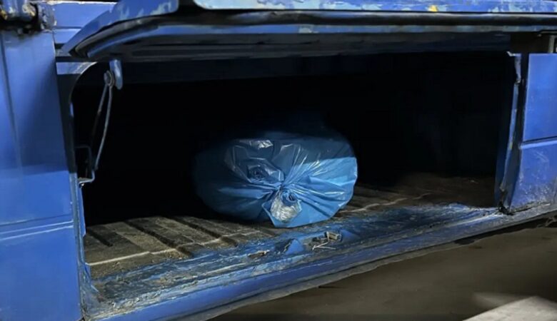 Μετέφερε 5,5 κιλά κάνναβης σε κρύπτη στο φορτηγό του