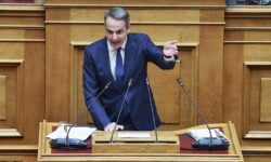 Μητσοτάκης: «Οι πολιτικοί μας αντίπαλοι θέλησαν να μετατρέψουν τον πόνο σε εργαλείο, για να χτυπήσουν την κυβέρνηση»