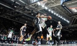 Euroleague: Νίκη θρίλερ στο φινάλε για τον Παναθηναϊκό στην Μπολόνια