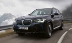 Σε δοκιμές δυναμικής οδήγησης υποβάλλεται η νέα BMW X3
