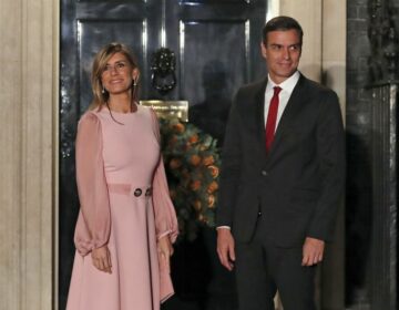 Ισπανία: Η σύζυγος του πρωθυπουργού Πέδρο Σάντσεθ στο στόχαστρο έρευνας για διαφθορά