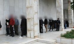 Δολοφονία Λυγγερίδη: Στα δικαστήρια για τις απολογίες τους η δεύτερη ομάδα κατηγορουμένων – Επτά προφυλακίστηκαν για την υπόθεση