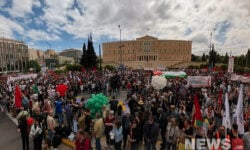 Απεργία Πρωτομαγιάς: Σε εξέλιξη τα συλλαλητήρια στο κέντρο της Αθήνας – Δείτε φωτογραφίες του News