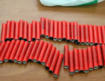 Πανελλαδική επιχείρηση της ΕΛΑΣ για τα πυροτεχνήματα – Έγιναν 23 συλλήψεις και κατασχέθηκαν πάνω από 49.500 κροτίδες