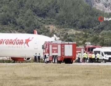 Τρόμος για 190 επιβαίνοντες ενός Boeing 737 όταν έσκασε ο μπροστινός τροχός κατά την προσγείωση στην Αττάλεια της Τουρκίας