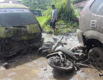 Τουλάχιστον 28 νεκροί από πλημμύρες και κατολισθήσεις στη Σουμάτρα