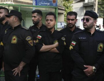 Τουλάχιστον 250 μέλη ενός «δικτύου σατανιστών» συνελήφθησαν στο Ιράν – Οι τρεις είναι Ευρωπαίοι