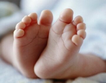 Ελεύθερος με περιοριστικούς όρους αφέθηκε 48χρονος δικηγόρος που διώκεται για εμπορία νεογνού στην Θεσσαλονίκη