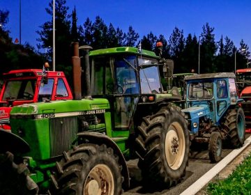Απέκλεισαν για τρεις ώρες την παλαιά εθνική οδό οι αγρότες του μπλόκου της Νίκαιας