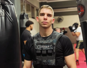 Ο kickboxer Γιάννης Τσουκαλάς δέχτηκε επίθεση στη Σερβία μόλις έβγαλε το νοκ-άουτ τον Κιτσάρα