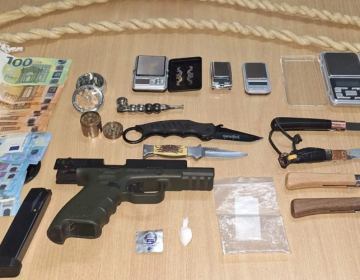 Συνελήφθη στη Ρόδο 45χρονος για ενδοοικογενειακή βία, όπλα και ναρκωτικά