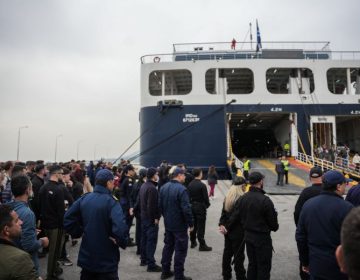 Κατειλημμένα έως αύριο στις 12:00 από κτηνοτρόφους και τα δυο λιμάνια της Μυτιλήνης